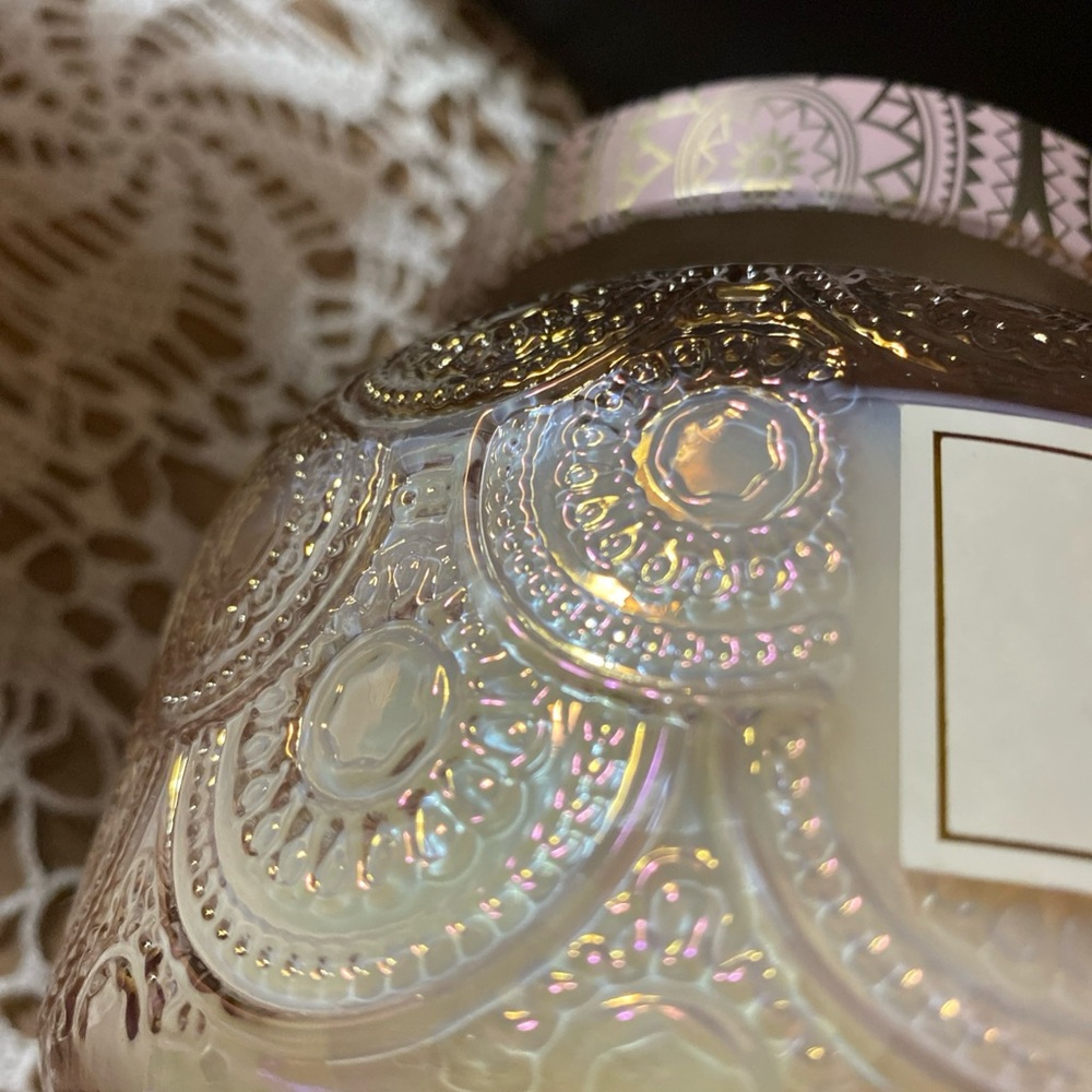 Berry Mandarin Candle Lovely Cut Glass Decorative Jar Reclose-Lid 2-Wick/14 Oz. - Picture 5 of 8